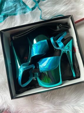 Pleaser Adore turquoise hologram platform with matching Yandy turquoise set